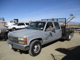 Chevrolet 3500 Crew-Cab Flatbed Truck,