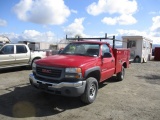 2004 GMC 2500HD Utility Truck,