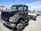 International 4900 S/A Cab & Chassis,