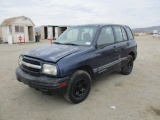 2000 Chevrolet Tracker SUV,