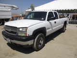 2004 Chevrolet 2500HD Extended-Cab Pickup Truck,