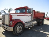 International F9370 T/A Dump Truck,