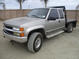 Chevrolet 2500 Extended-Cab Flatbed Truck,