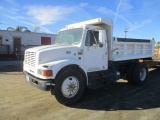 International 4900 S/A Dump Truck,