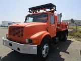 International 4900 S/A Dump Truck,