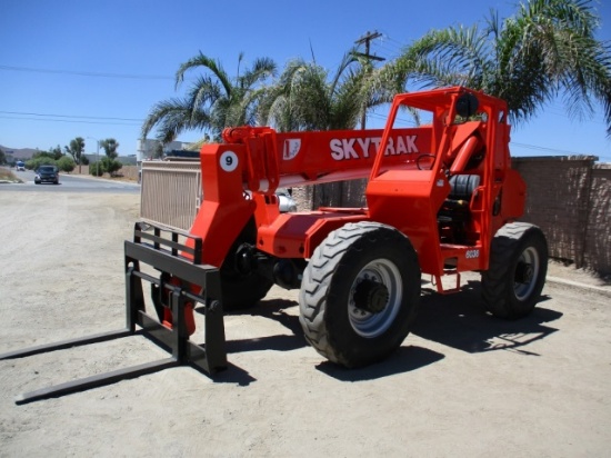 Skytrak 6036 Telescopic Reach Lift,