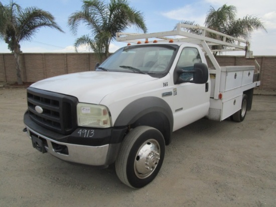 2005 Ford F450 XL SD Flatbed Utility Truck,