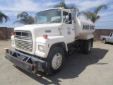 Ford L8000 S/A Water Truck,