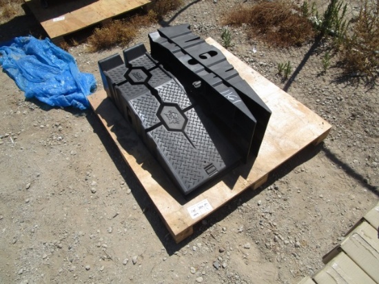 (4) Rhino Plastic Car Ramps