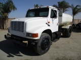 International 4900 S/A Water Truck,