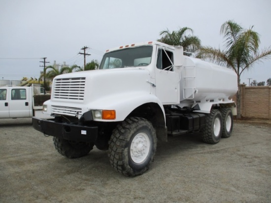 International 1724 T/A Water Truck,