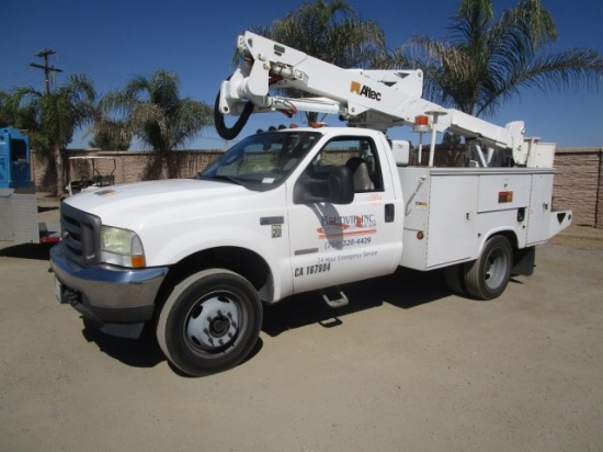 2004 Ford F550 S/A Bucket Truck,