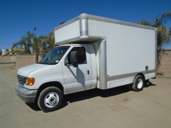 2006 Ford Econoline Box Truck,