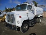 Ford L8000 S/A Water Truck,