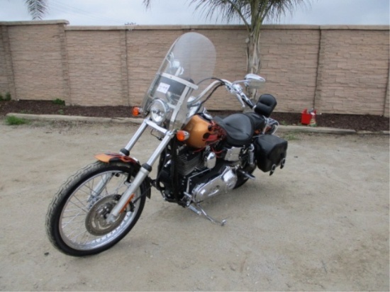 2005 Harley Davidson Dyna Wide Motorcycle,