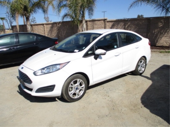 2015 Ford Fiesta Sedan,