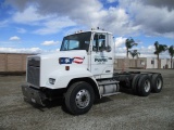 2000 Freightliner FLC112 T/A Cab & Chassis,