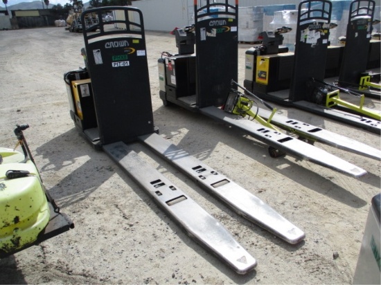 Crown PC4500 Electric Pallet Jack,