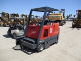 Powerboss Commander CSS/82 Ride-On scrubber,