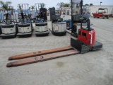 Raymond 8400 Electric Pallet Jack,