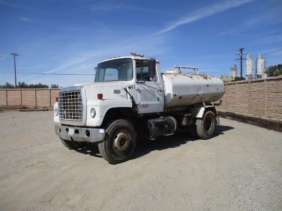 Ford 8000 S/A Water Truck,