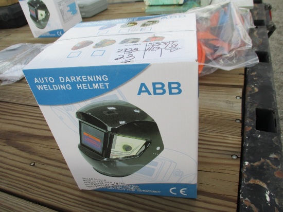 Unused Auto Darkening Welding Helmet