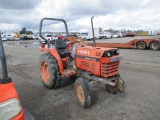 Kubota L2600DT Ag Tractor,