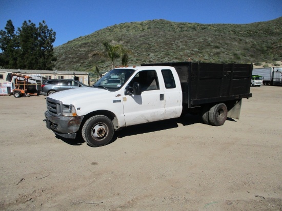 2003 Ford F350 XL SD Extended-Cab Flatbed Truck,