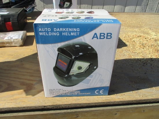 Unused Auto Darkening Welding Helmet