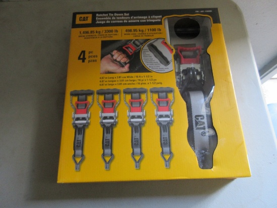 (4) New Unused Cat Ratchet Straps,
