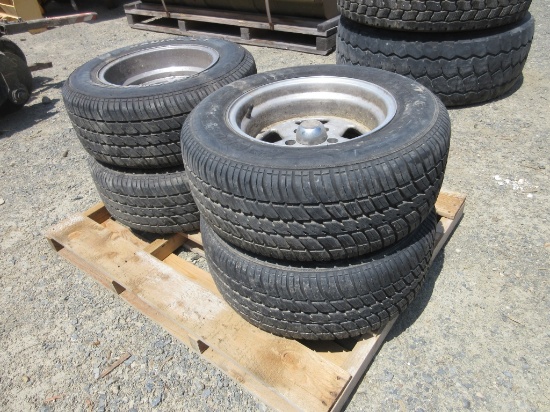 Lot Of (4) 15" 5-Lug Wheel & Tires