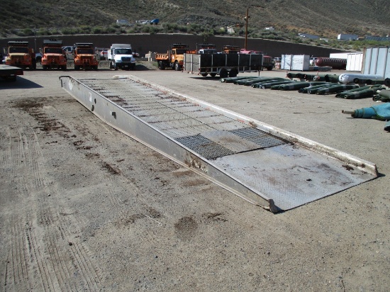 ECOA 35' x 7' Portable Aluminum Loading Dock
