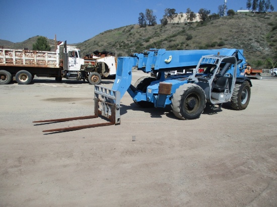 2013 Genie GTH-1056 Telescopic Reach Lift,
