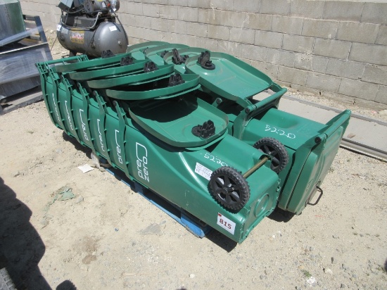 (12) 35-Gallon Plastic Rolling Trash Cans W/Lids
