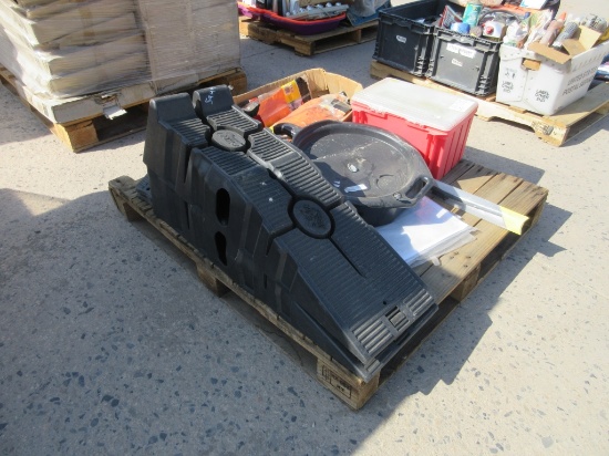 Lot Of Misc Automotive Accessories,