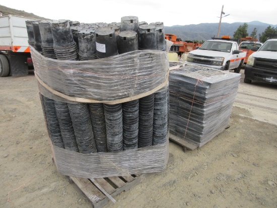 Lot of Square & Round Plastic Planters,