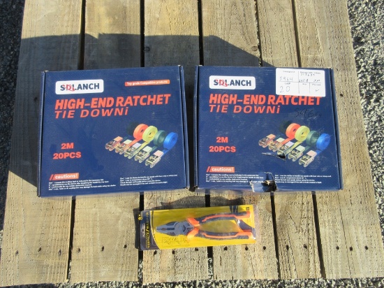 New Unused Hookless Ratchet Straps,