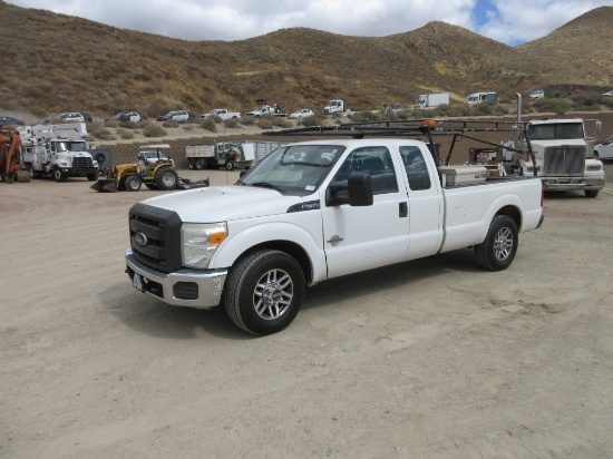 2014 Ford F250 XL SD Extended-Cab Pickup Truck,