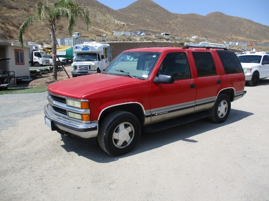1999 Chevrolet Tahoe LS SUV,