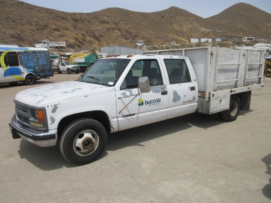 1997 Chevrolet 3500 Crew-Cab Flatbed Debris Truck,