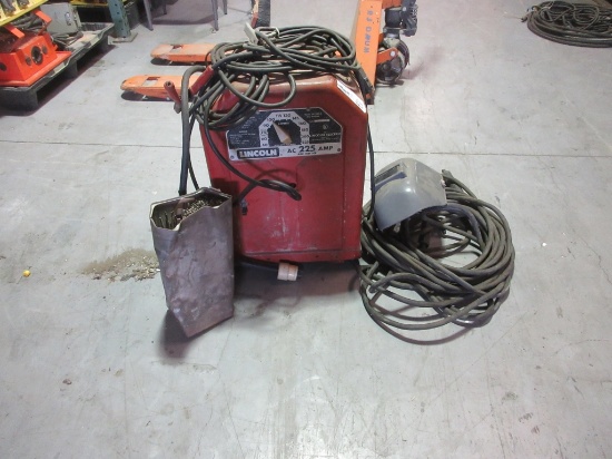 Lincoln Electric AC225-3 Arc Welder,
