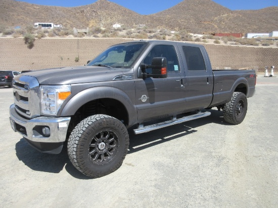 2014 Ford F350 SD Lariat Crew-Cab Pickup Truck,