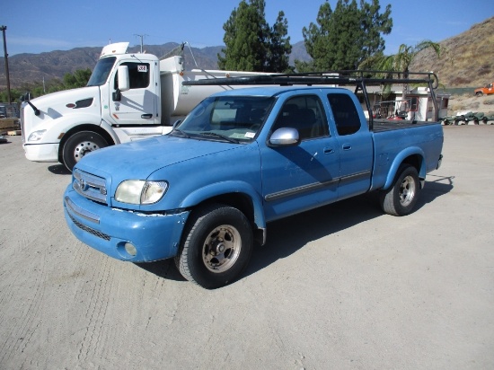 2003 Toyota Tundra Crew-Cab Pickup Truck,