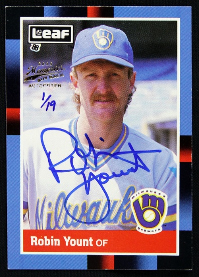 ROBIN YOUNT AUTOGRAPHED 1988 LEAF BASEBALL CARD