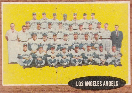 LOS ANGELES ANGELS 1962 TOPPS TEAM CARD #132