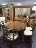 Vintage thomasville dining table w/ 6 chairs and two leaves