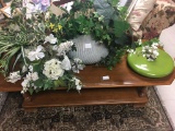 Set of 4 planters with faux plants