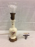 Beautiful antique 1920's table top floral lamp