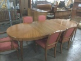 vintage walnut Henredon dining room table w/ 2 leaves and 6 chairs 2 are cane back