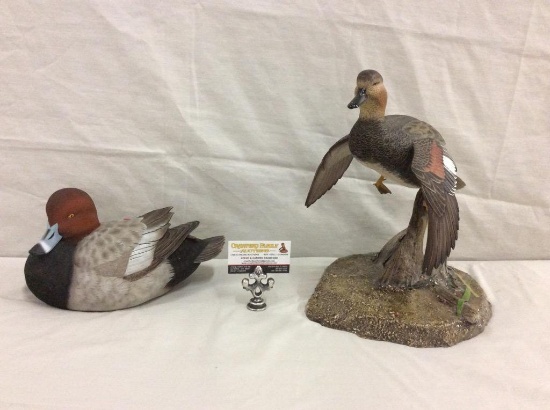 2 Duck decoys from Ducks Unlimited includes 2 piece display Duck ltd # 913/5000